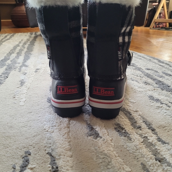 L.L.BEAN WARM WINTER BOOTS, NWOT, SZ 9 - Picture 2 of 12
